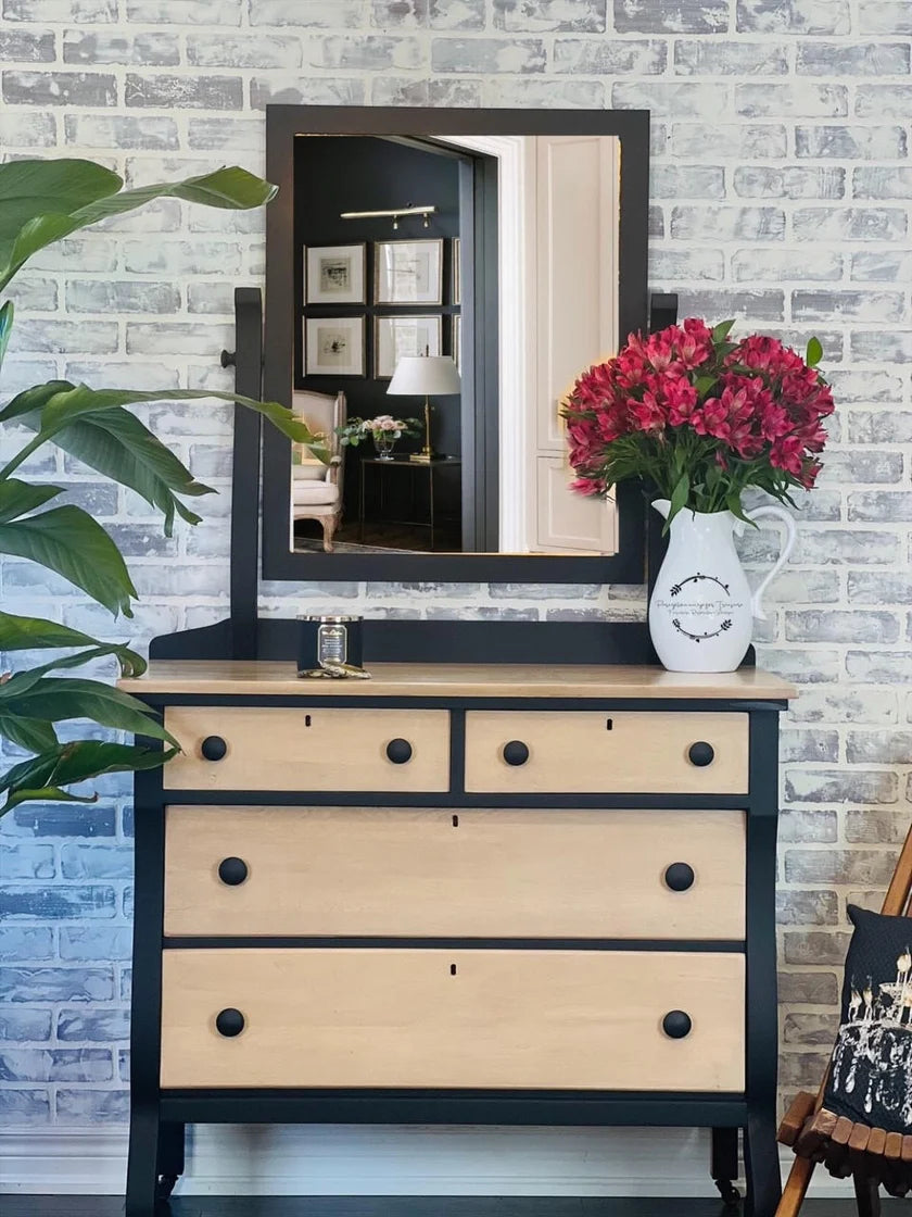 Anchor Silk All-In-One Mineral Paint®